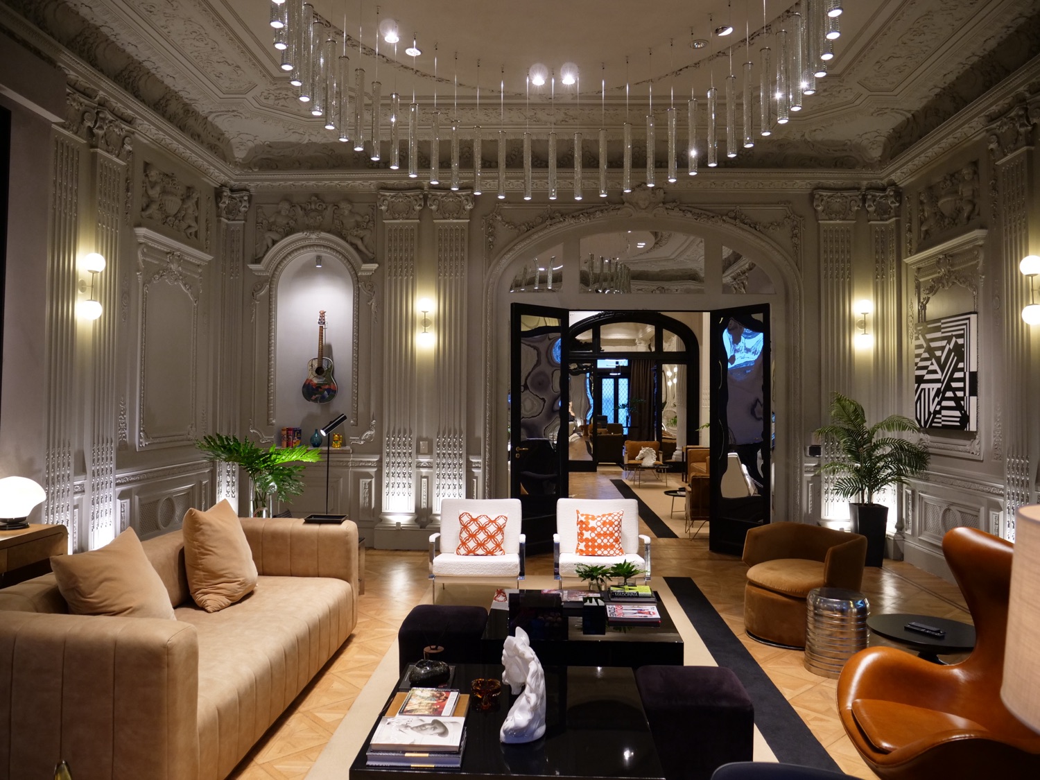 Salón de Sarapura House